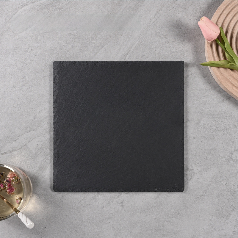 Looduslik šlatsi akmeenplaat, ebakorrapärase kujuga, mikrolainetega sobiv, hotellitoid