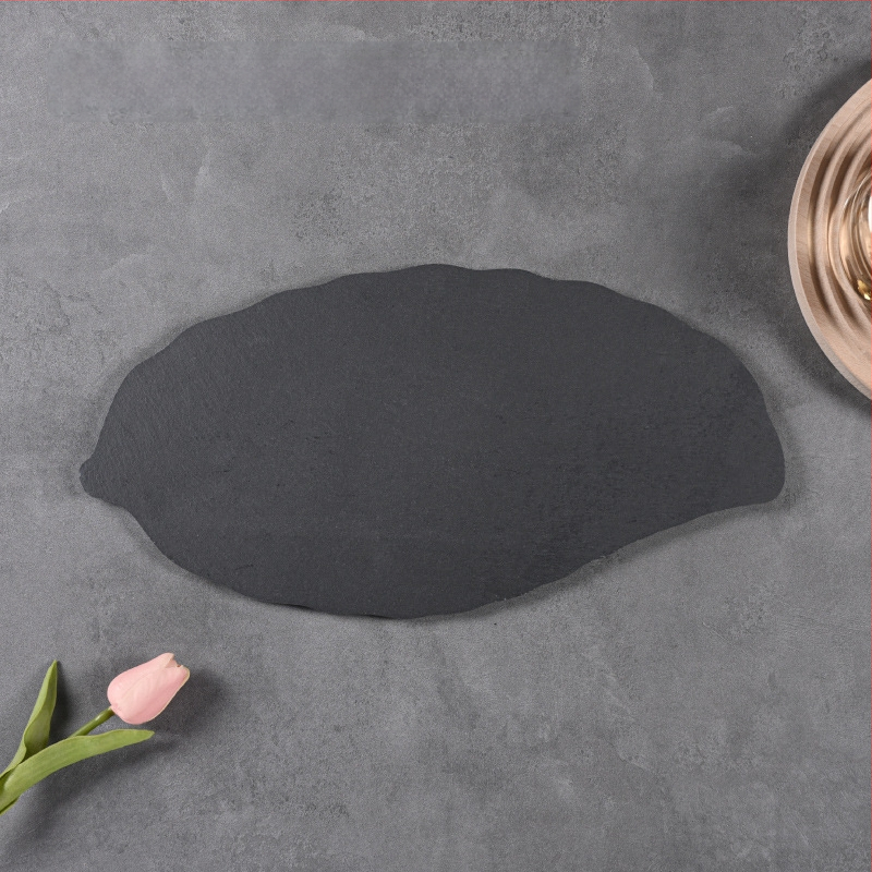 Looduslik šlatsi akmeenplaat, ebakorrapärase kujuga, mikrolainetega sobiv, hotellitoid