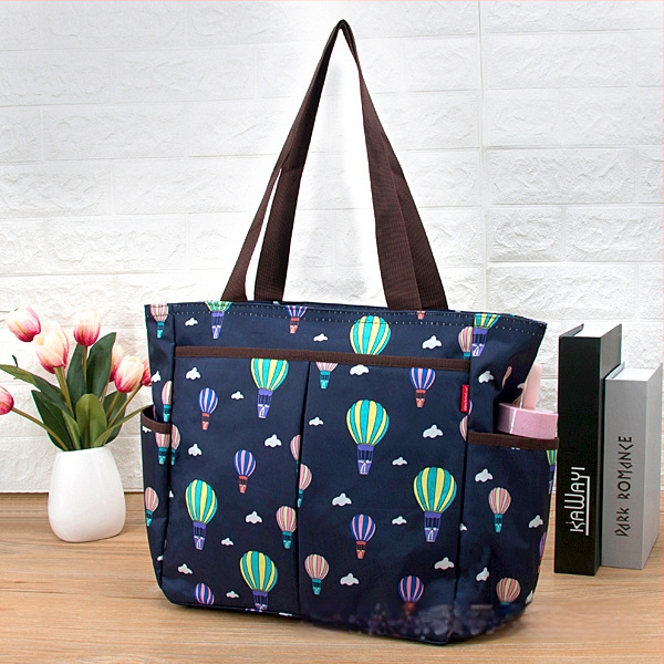 Plecu soma, daudzfunkcionāla un ūdensizturīga, ziedu raksts, poliester materiāls