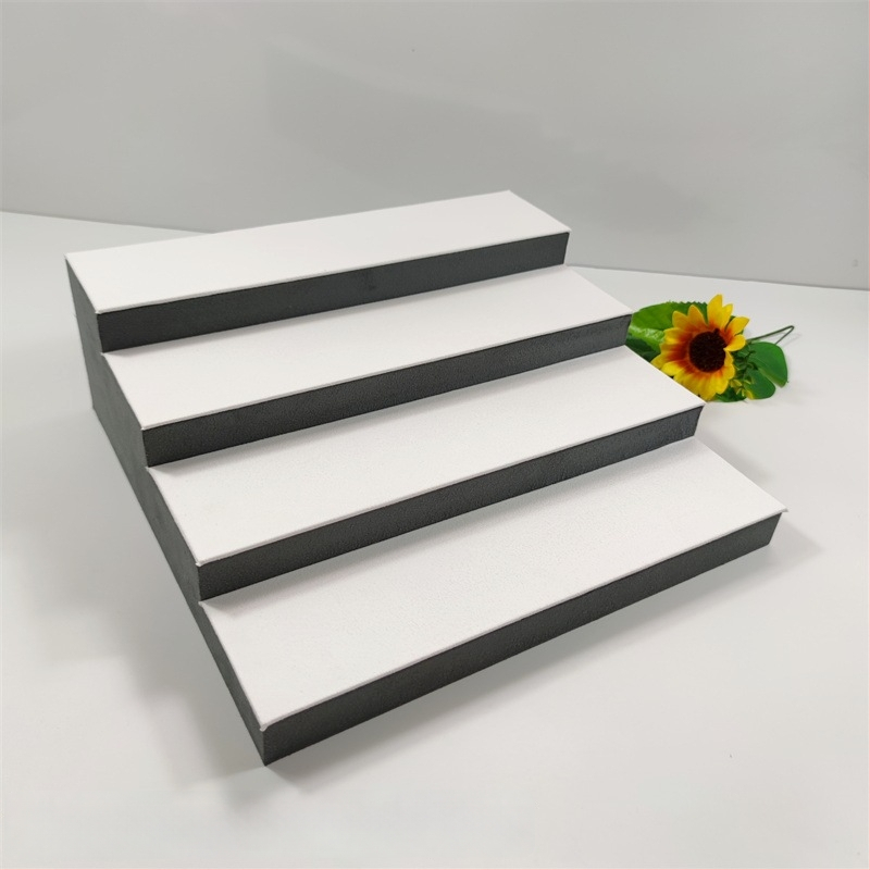 Penkių sluoksnių trapecijos dizaino išskleidžiamas laikiklis apyrankėms ir akinėms, metalinė konstrukcija, 2024 m. pavasaris