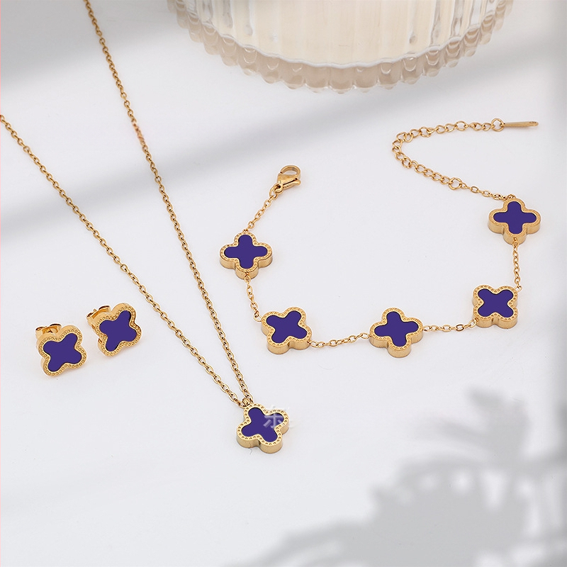 Četru lapu laimes juvelieru komplekts: kaklarota, rokassprādze un auskari no titāna tērauda, O-saites, elektroplatinga pārklājums