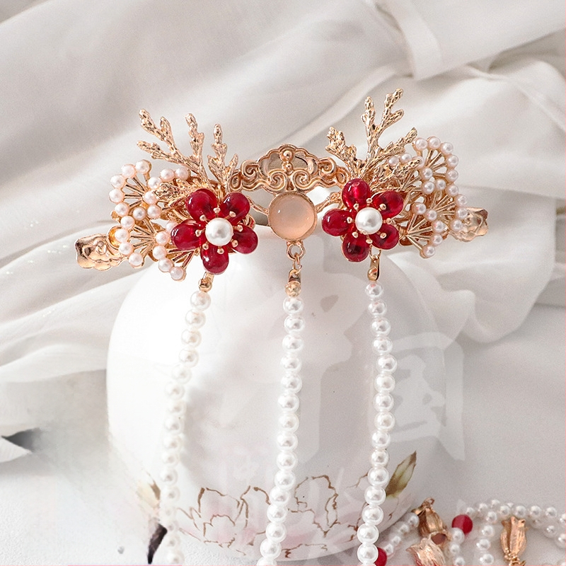 Juukseklips lotose lehega, lillekujuline, käsitöö, sulam, rahvuslik stiil, kevad 2025