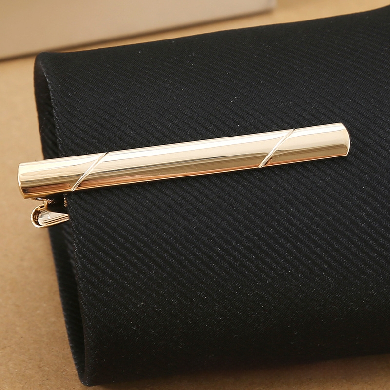 Réz nyakkendő kapocs, sík fejű, hullám mintázat, monoszínű minta, elektroplak bevonat, tisztaság K9