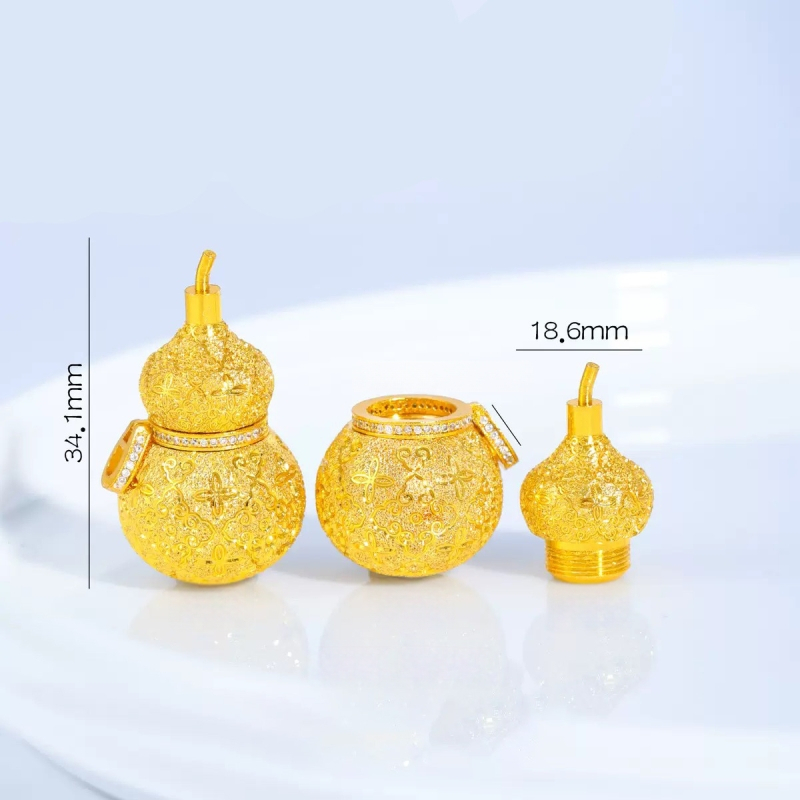 Kaklarota ar metāla kulonu, zelta pārklājums, parasta ķēde, viduslaiku retro stils