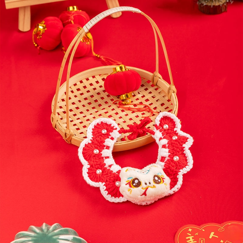 Kaķu un suņu adījuma kaklasaite — karikatūras raksts, Materiāls: zīda zieds, Universāla izmantošana, Svars 100 g, Ziemassvētku dizains