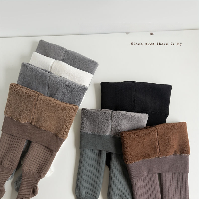 Bērnu kokvilnas legingi ar fleece iekšpusi rudens–ziemas sezonai, ar atvērtu starpsienu zonā starp kājām, 3–8 gadi