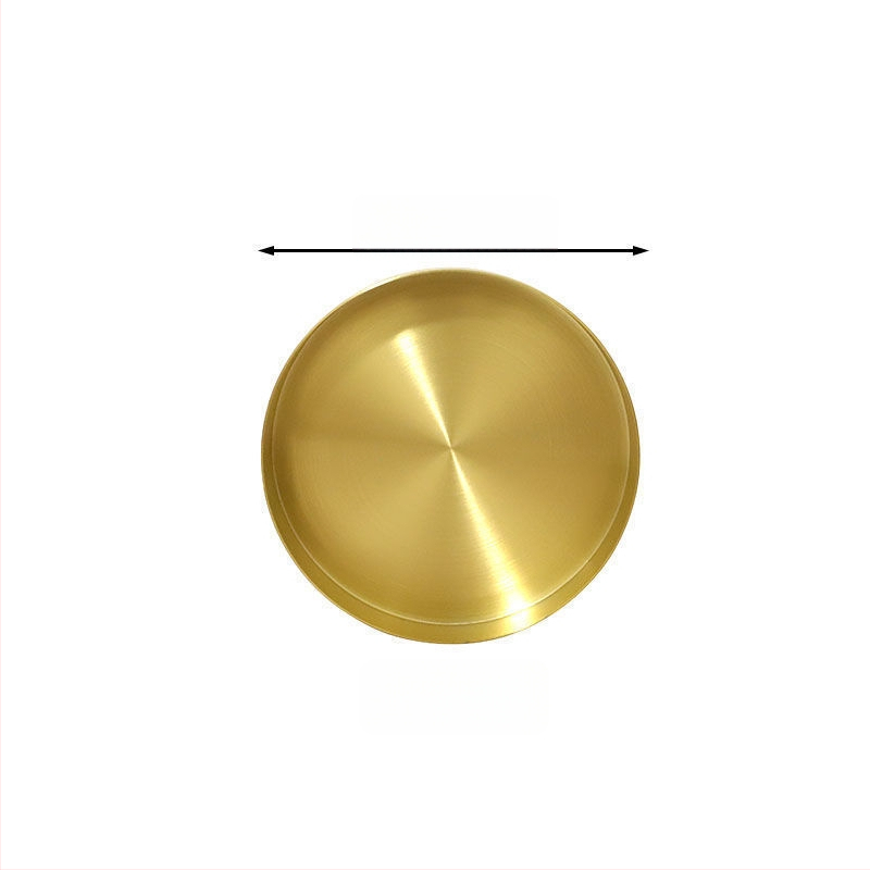 Rozsdamentes acélból készült kör alakú sekély tál, felület elektroplatírozás, mikrohullámú sütőben használható, könnyed luxus stílus