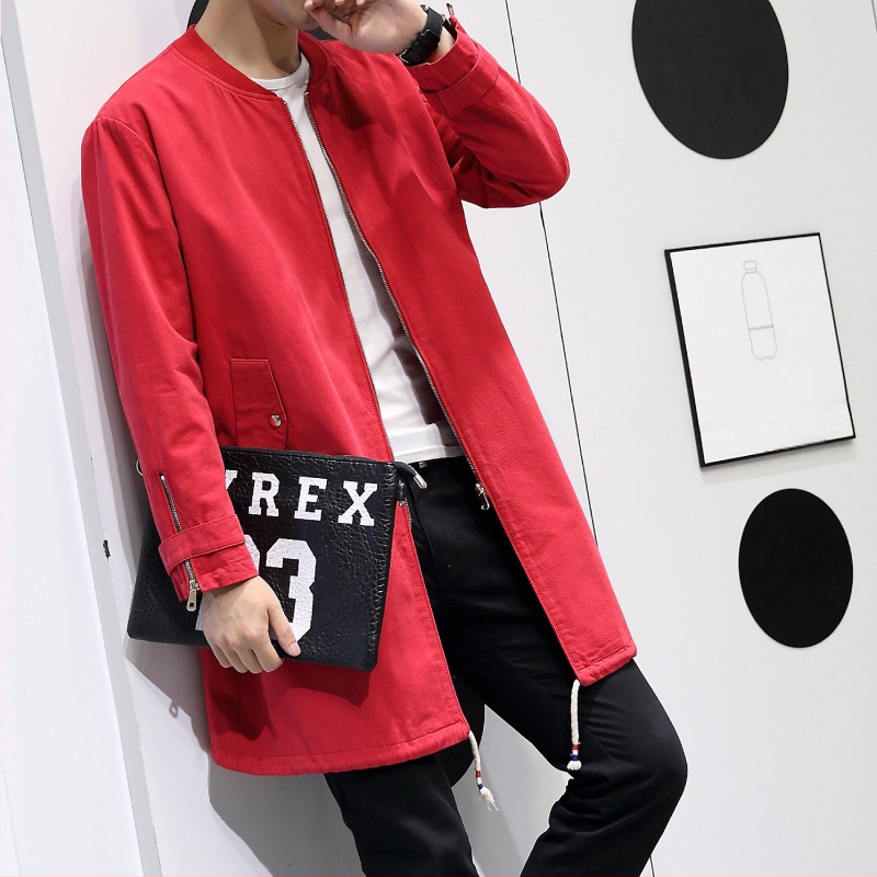 Vīriešu jaka ar stāvošu kaklu, rāvējslēdzējs, vidējā garuma 65–80 cm, ārējais audums 100% kokvilna, iekšējā odere poliesteris