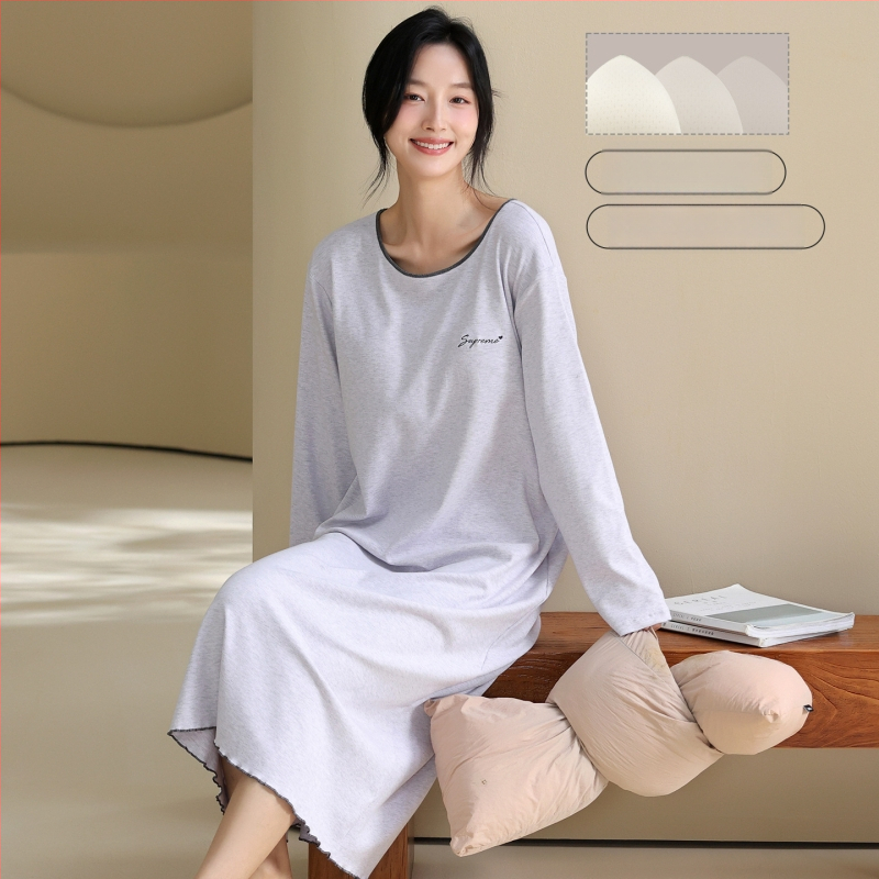 Νυχτερινό φόρεμα πουλόβερ με ενσωματωμένες επενδύσεις στήθους, μακριά μανίκια, στρογγυλός γιακάς, ανάμειξη βισκόζη-πολυεστέρα-ελαστάνη, μεσαίου βάρους