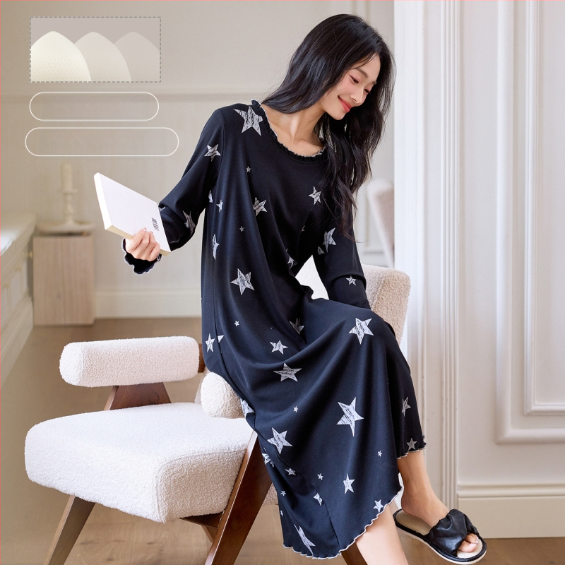 Νυχτερινό φόρεμα πουλόβερ με ενσωματωμένες επενδύσεις στήθους, μακριά μανίκια, στρογγυλός γιακάς, ανάμειξη βισκόζη-πολυεστέρα-ελαστάνη, μεσαίου βάρους