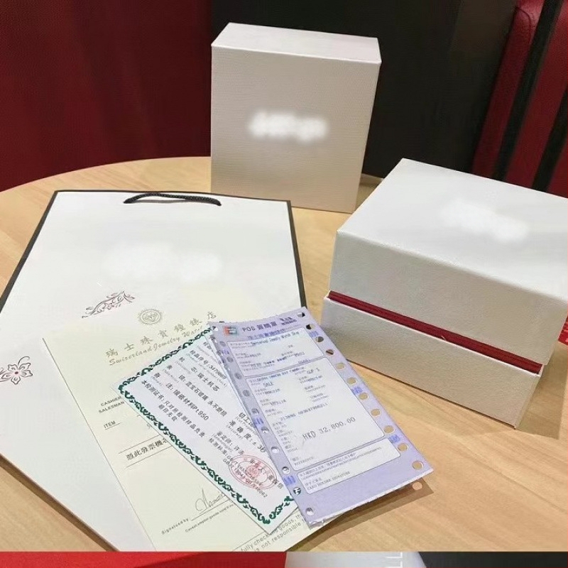 Kella kasti komplekt koos nahast karbiga, originaalkast, kellaregulaator ja kruvikeeraja, kingituseks karp