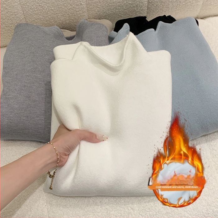 Sievietes kapucētais džemperis no Mink Velvet – ārkārtīgi biezs, garas piedurknes, vienkrāsains adījums