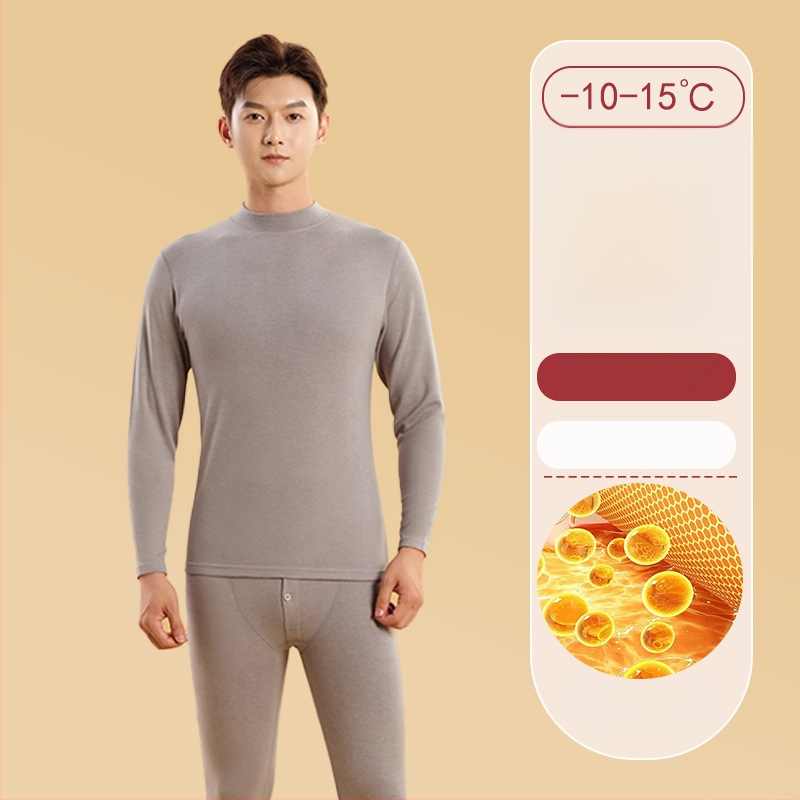 Vīriešu termiskā apakšveļas komplekts ar vidēja augstuma kaklu, fleeces pamatā no poliestera ziemas pamatslānim (Poliester 92,3% / Spandex 7,7% odere; vienslāņu; vidēja siltuma; auduma 181–200 g/m²)