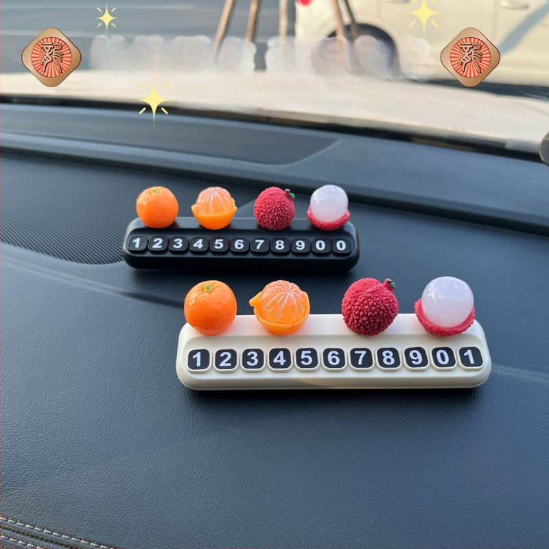 Auto dekoratīvs aksesuārs: pagaidu stāvvietas numura plāksīte ar Lychee motīvu, sveķi, modelis 01