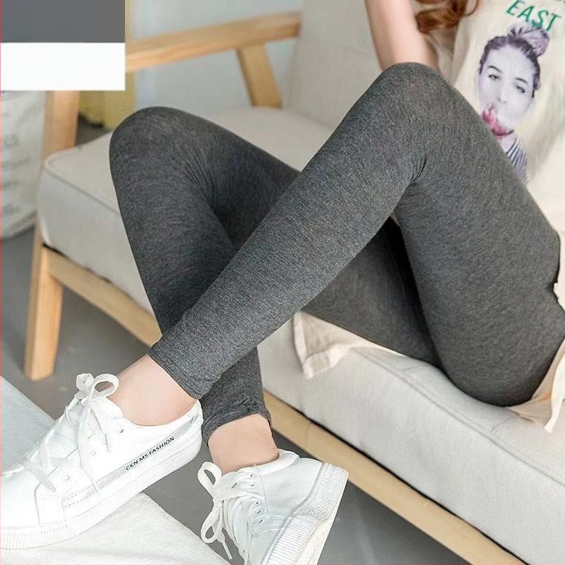 Naiste retuusid - Polüester koos elastaniga, pahkluu pikkus, tihe lõige, keskmise paksusega, ühetooniline