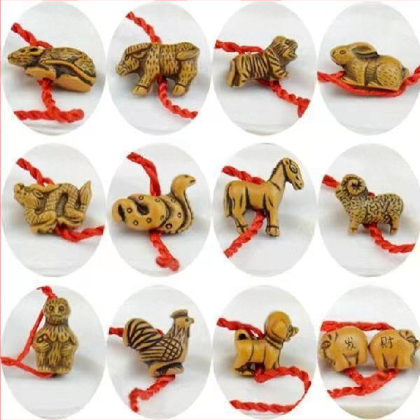 Potītes rokassprādze (ķīniešu vēja stilā; pāru stilā; stikls/glazūra; konstelācijas motifs; izcelsme Shandong)