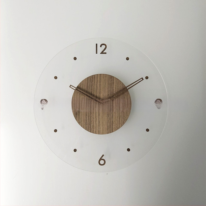 Nordliku stiilis ümmargune seina kell, akrüül cifriku ning numbritega, analoogne kuvamine, kvartsliikumine, ühekülgne, sobib elutuppa või tööruumi