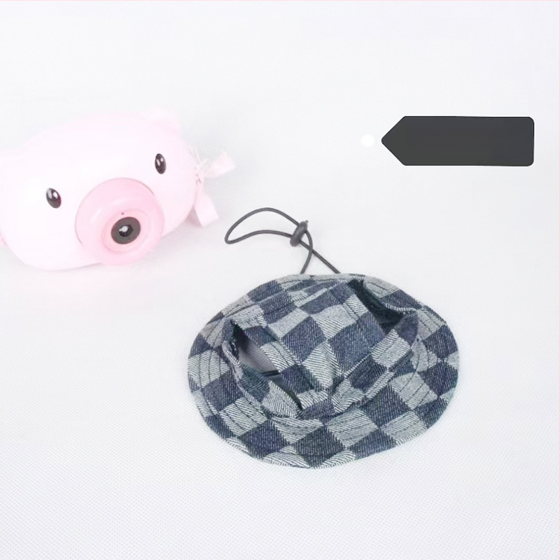 Saulės skrybėlė naminiams gyvūnėliams su ausų skylėmis — žvejo stilius, medvilnė, reljefas, pavasaris, laisvas