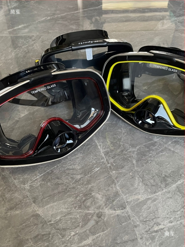 Niršanas maska ar pret miglošanos, augstas skaidrības lēca no kalta stikla, rāmis no 304 nerūsējošā tērauda, smags dizains dziļām niršanām