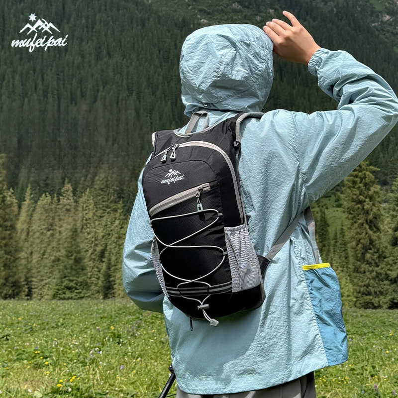 Lauko sportui ir kelionėms skirtas kuprinė - Oxford audinys, talpa 20–35 L, atspari vandeniui, oro pagalvės juosta, išplėtimo funkcija