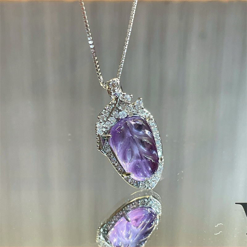 Ripats ametisti kristalliga, sünteetiliste tsirkooniidega, 925 hõbedast – lihtne stiil