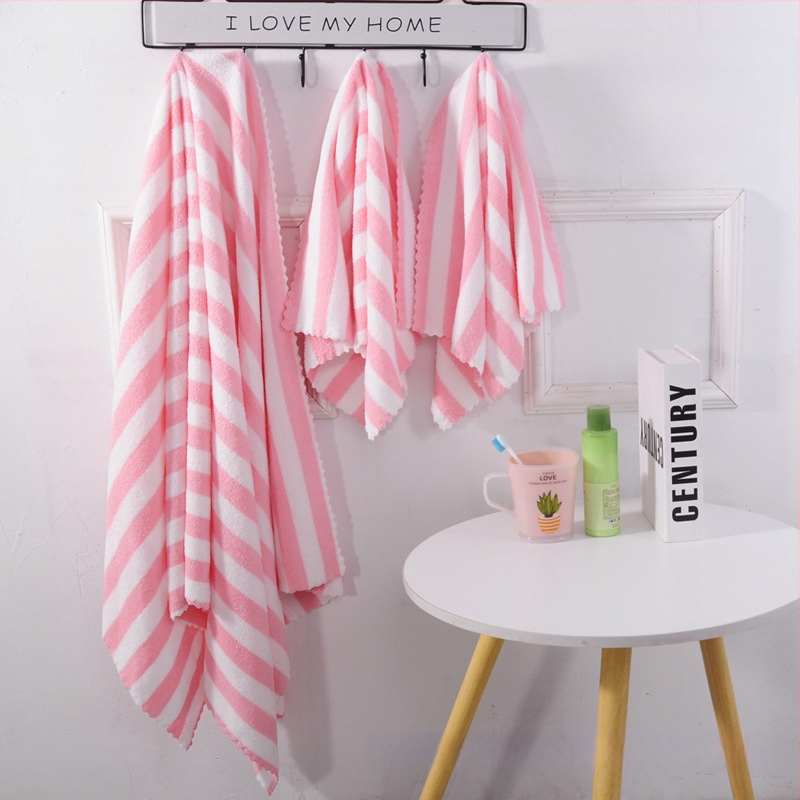 Σετ τριών πετσετών σε κουτί δώρου — πετσέτες μπάνιου από κοραλλί φλίς, με λογότυπο, προσαρμόσιμες, άνω των 500 g