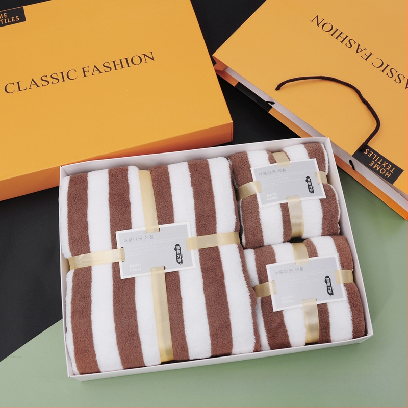 Σετ τριών πετσετών σε κουτί δώρου — πετσέτες μπάνιου από κοραλλί φλίς, με λογότυπο, προσαρμόσιμες, άνω των 500 g