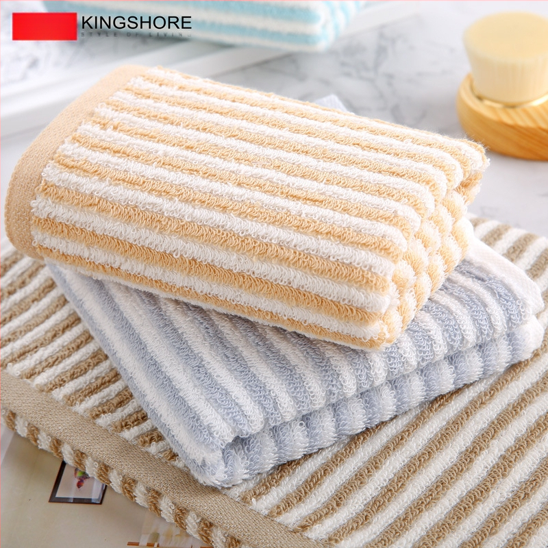 Σετ τεσσάρων πετσέτων από 100% βαμβάκι για πρόσωπο και σώμα — μαλακές, απορροφητικές, με αυξημένη πυκνότητα