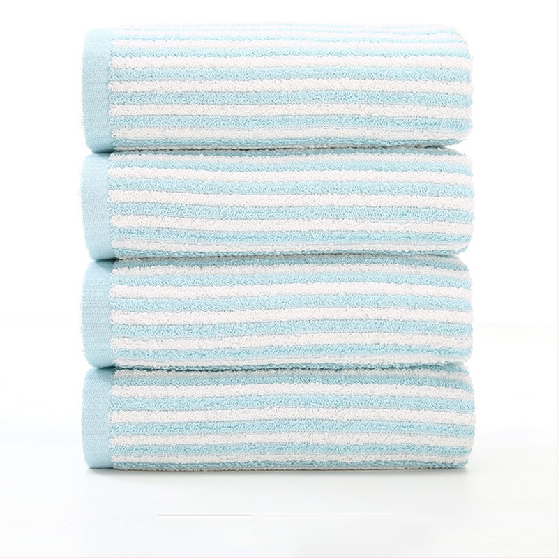 Σετ τεσσάρων πετσέτων από 100% βαμβάκι για πρόσωπο και σώμα — μαλακές, απορροφητικές, με αυξημένη πυκνότητα