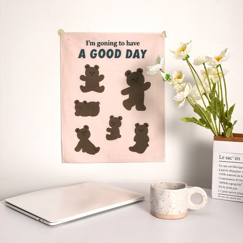 Ταπισερί πολυεστέρα σε κορεατικό στυλ με αρκούδα καρτούν – ορθογώνιο κρεμαστό διακοσμητικό τοίχου για σαλόνι, υπνοδωμάτιο ή μελέτη