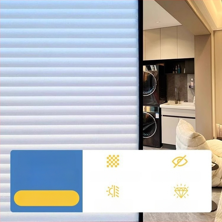 Stikla logu privātuma aizsardzības filma – matēta, ļauj gaisamai cauri; Materiāls: PVC; Līme: elektrostatiskā; Stils: mūsdienu vienkāršība; Telpas: dzīvojamā istaba, guļamistaba, vannas istaba