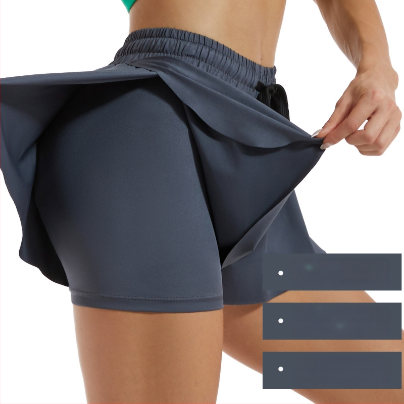 Sieviešu jogas šorti – mitrumu vadīšana, ātri žūst, augsta vidukļa, brīvs piegriezums, 85% poliesters + 15% spandekss