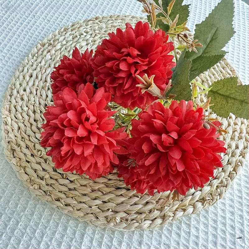 Penghan dirbtinis 6 galvų krizantemų puokštė su vienu kotu, mažas puokštė; medžiagos: plastikas, šilko gėlės, poliesterio audinys; vestuvėms, namų dekorui, nuotraukų rekvizitams