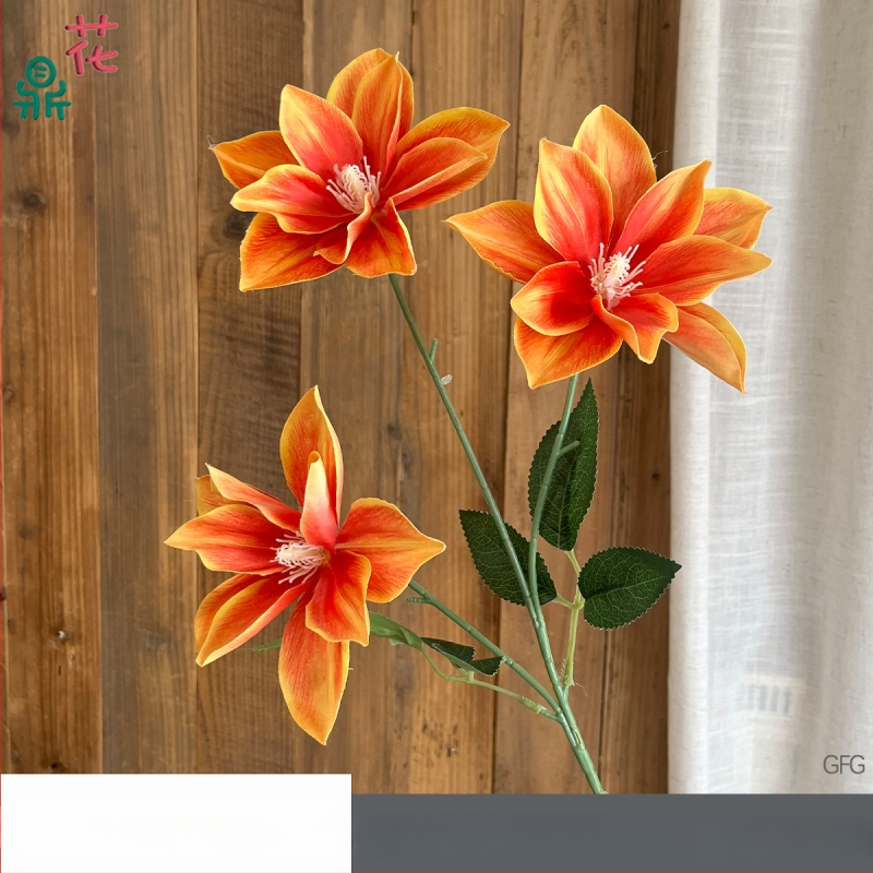 Vestuviniai šilko gėlių derinys – 3 galvų Clematis ir lelija, šilko gėlės plaukų šukuosenoms ir nuotraukoms, reljefinės detalės