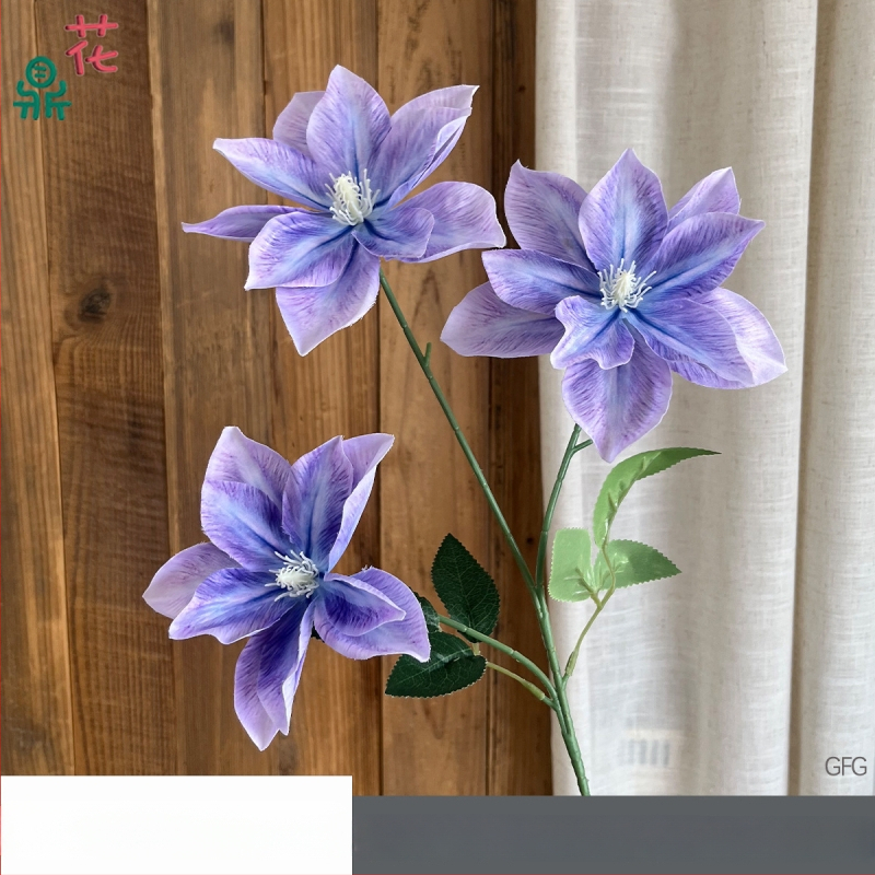 Vestuviniai šilko gėlių derinys – 3 galvų Clematis ir lelija, šilko gėlės plaukų šukuosenoms ir nuotraukoms, reljefinės detalės