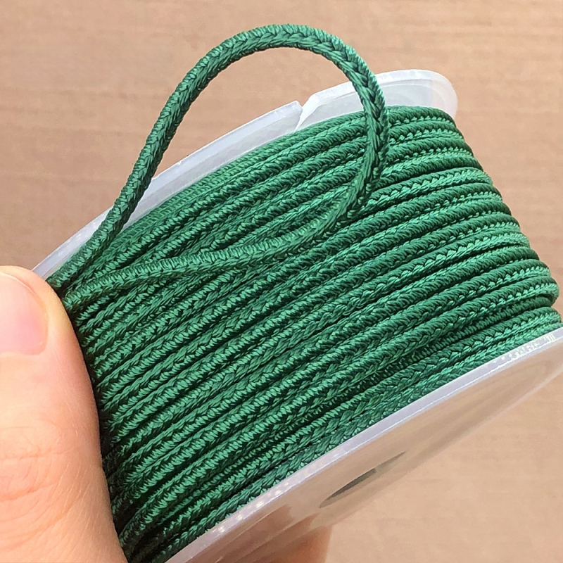 Ruyi aukla jade kulonam, rokām darināta, austs, pērļu pavedums