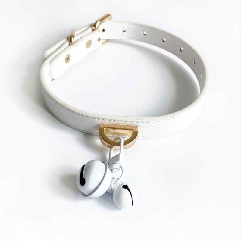 Ovratnik od legure s retro stilom, bočna lanac i metalni privjesak — Model PJ0540 — Unisex