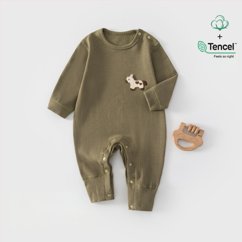 Baba overál – 100% pamut, újszülött, uniszex, hosszú ujjú, elöl gombos zárás, egész éves viseletre