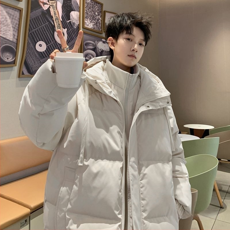 Puuvillast täidisega paksem jakk, talje lõikega, tõmblukk, kapuutsita, kaeluseta