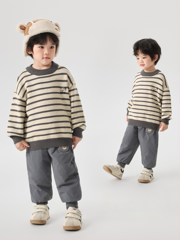 Zēnu adīts džemperis ar apaļu kaklu, garām piedurknēm, karikatūras raksts, viskozes maisījums, ziemai