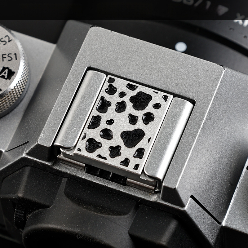 Κάλυμμα ζεστής υποδοχής κάμερας για Fuji X-T50, X-M5, X-S20, X-T30, X100V — Ανθεκτικό στη σκόνη και διακοσμητικό