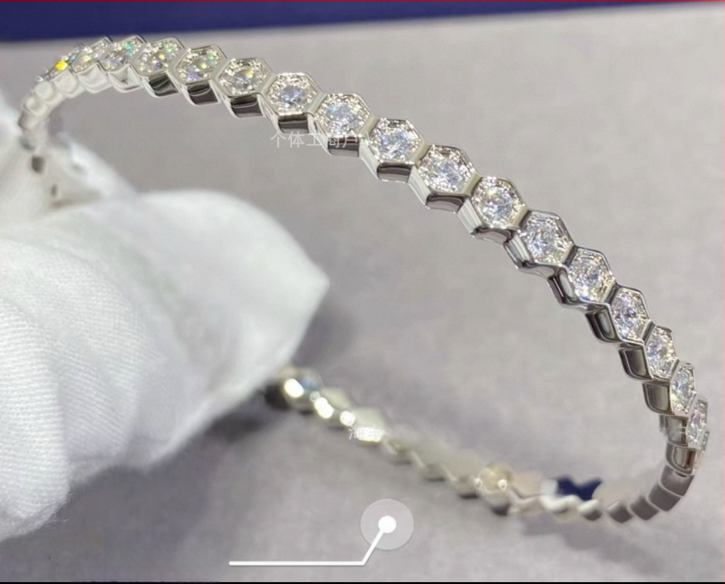 Aproces ar bišu šūnu rakstu, sakausējums, Seiko virsma, 9 g, Ins stils, rokas aksesuārs