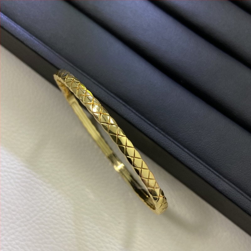 Zelta pārklājuma rokassprādze ar diamentiem, svaigs un salds stils, svars 16 g