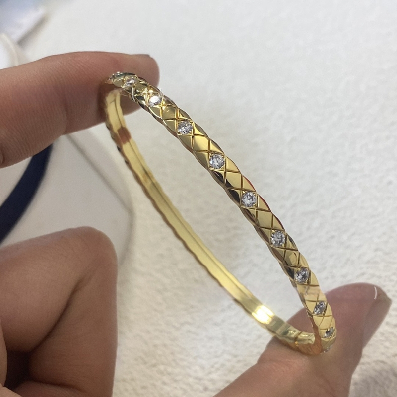 Zelta pārklājuma rokassprādze ar diamentiem, svaigs un salds stils, svars 16 g