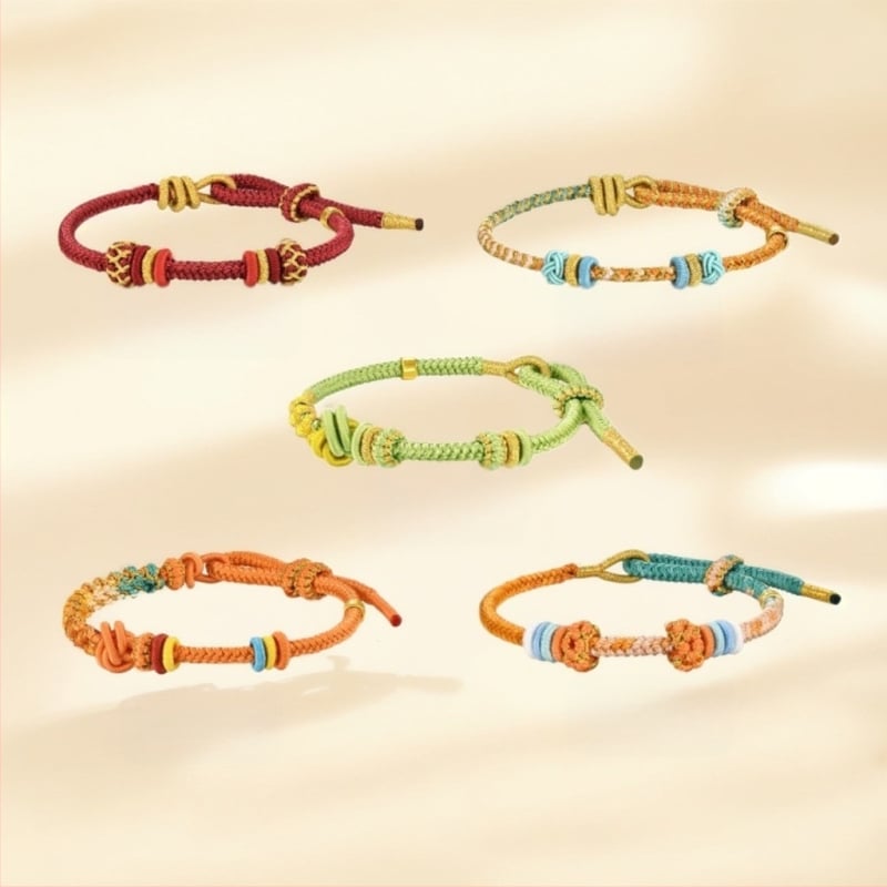 DIY rokassprādze no auklām, etniskā stila, roku adīta, pavasaris 2025