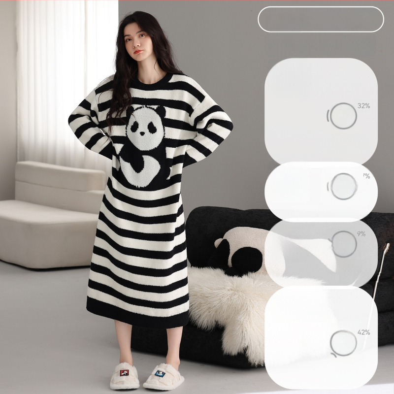 Grūtnieču naktskleita no pusvelūra ar vilnas odere, garas piedurknes, apaļš kakla, garums