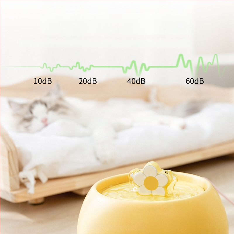 Sour Bear keramikas automātiskais ūdens dozētājs kaķiem, izcelsme Jiangsu