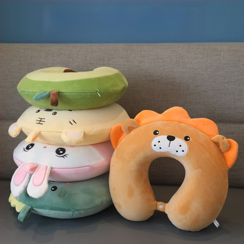 U-formájú nyakpárna memóriahab töltettel, kristály-velúr borítással, a nyak és a nyaki gerinc támogatására, utazásokhoz