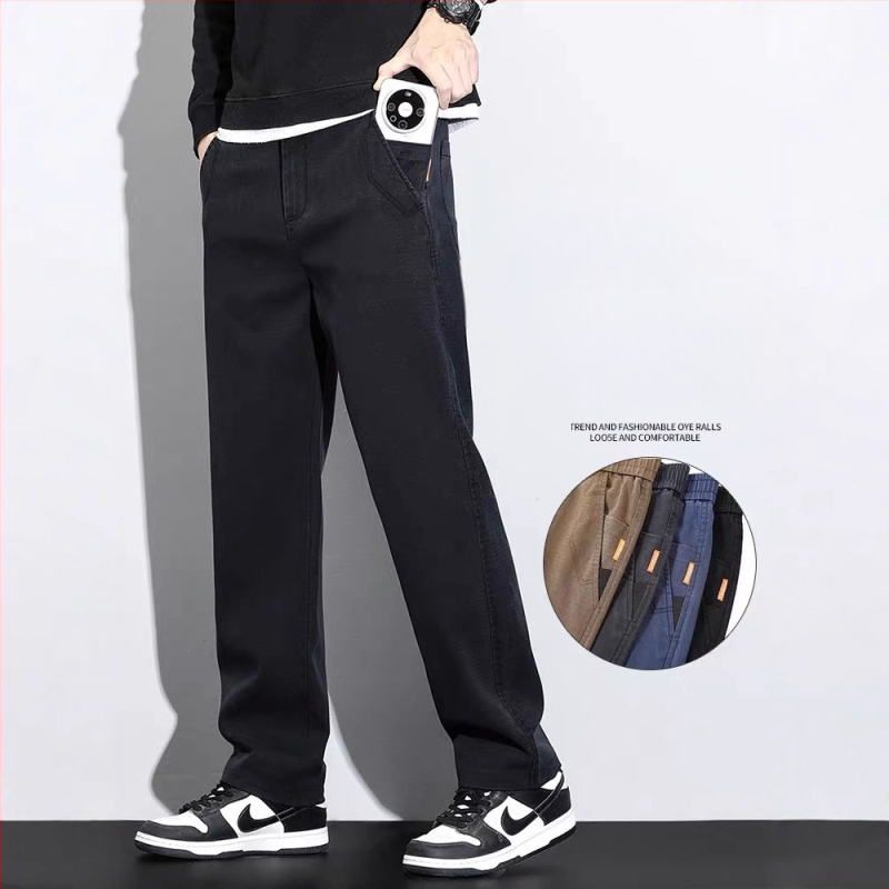 Férfi Lyocell anyagú nadrág fleece-belelt, egyenes szabású, középmagas derék, cipzáras és övvel, téli viselet