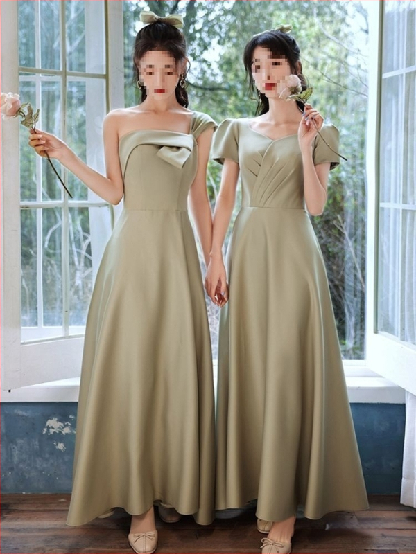 Satiinist pruutneitside kleit, A-liiniline siluett, sügav V-kaelus, varrukateta, pikk kleit